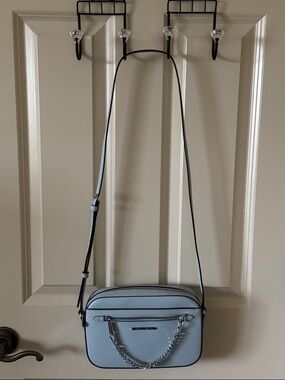 Michael Kors Women’s Pale Blue Crossbody Camera Bag with Chain OS EUC